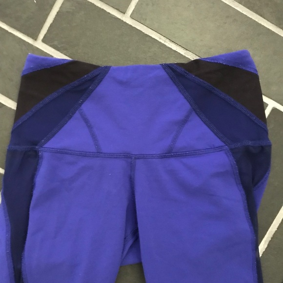 Karma Leggings with Mesh - Picture 2 of 5